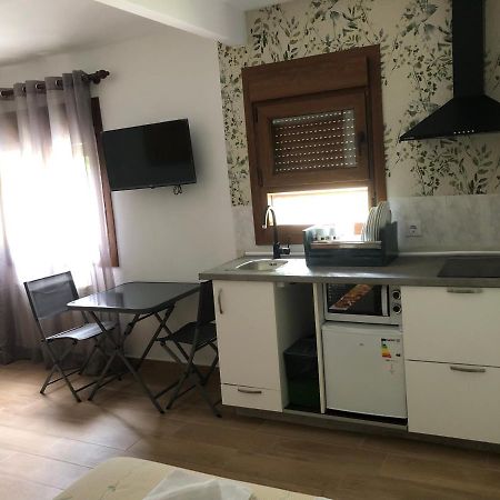 Hostal-Restaurante Fogon De Gredos Guisando Εξωτερικό φωτογραφία