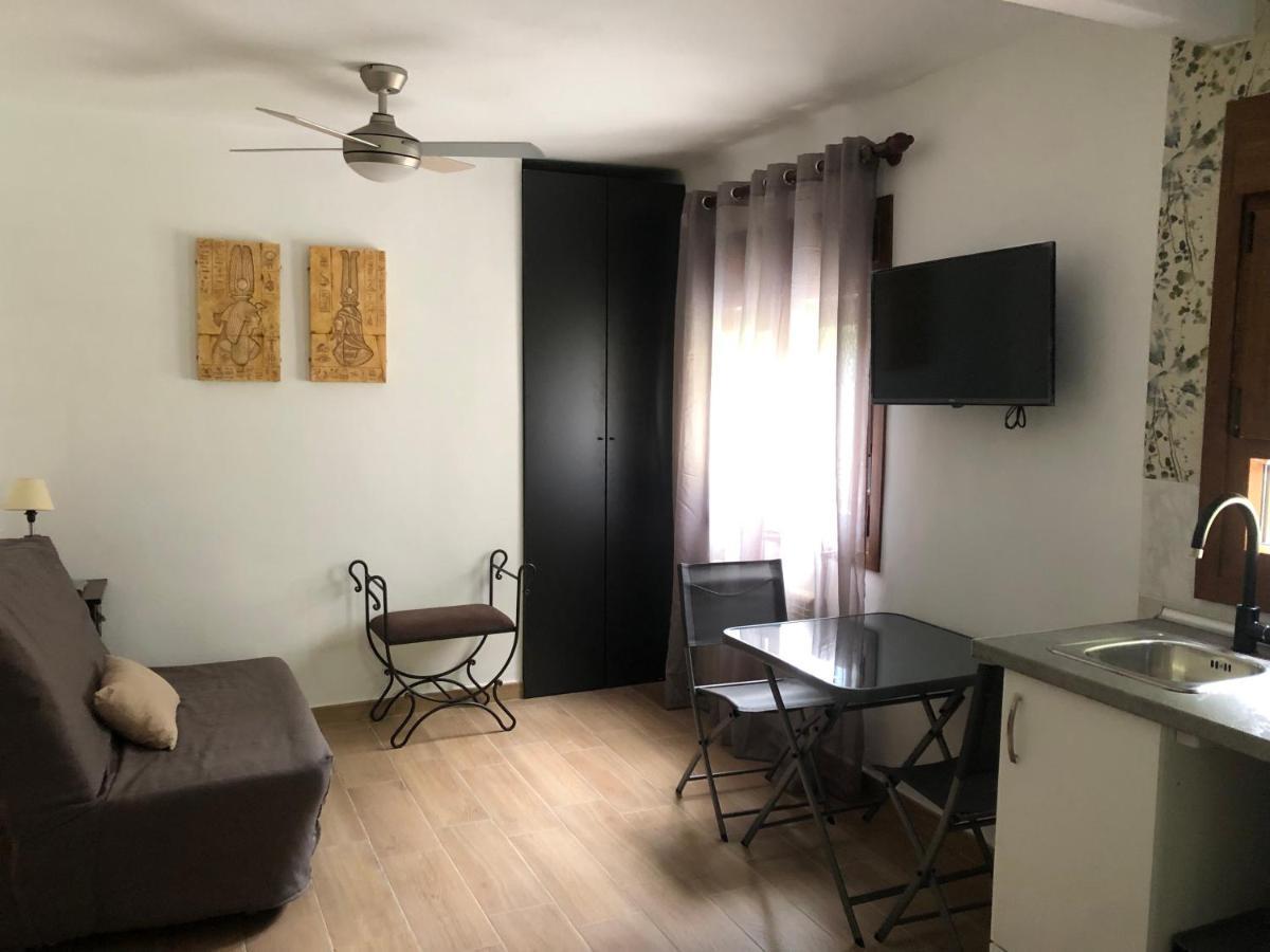 Hostal-Restaurante Fogon De Gredos Guisando Εξωτερικό φωτογραφία