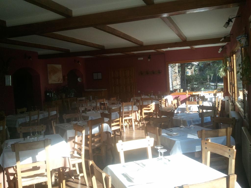 Hostal-Restaurante Fogon De Gredos Guisando Εξωτερικό φωτογραφία