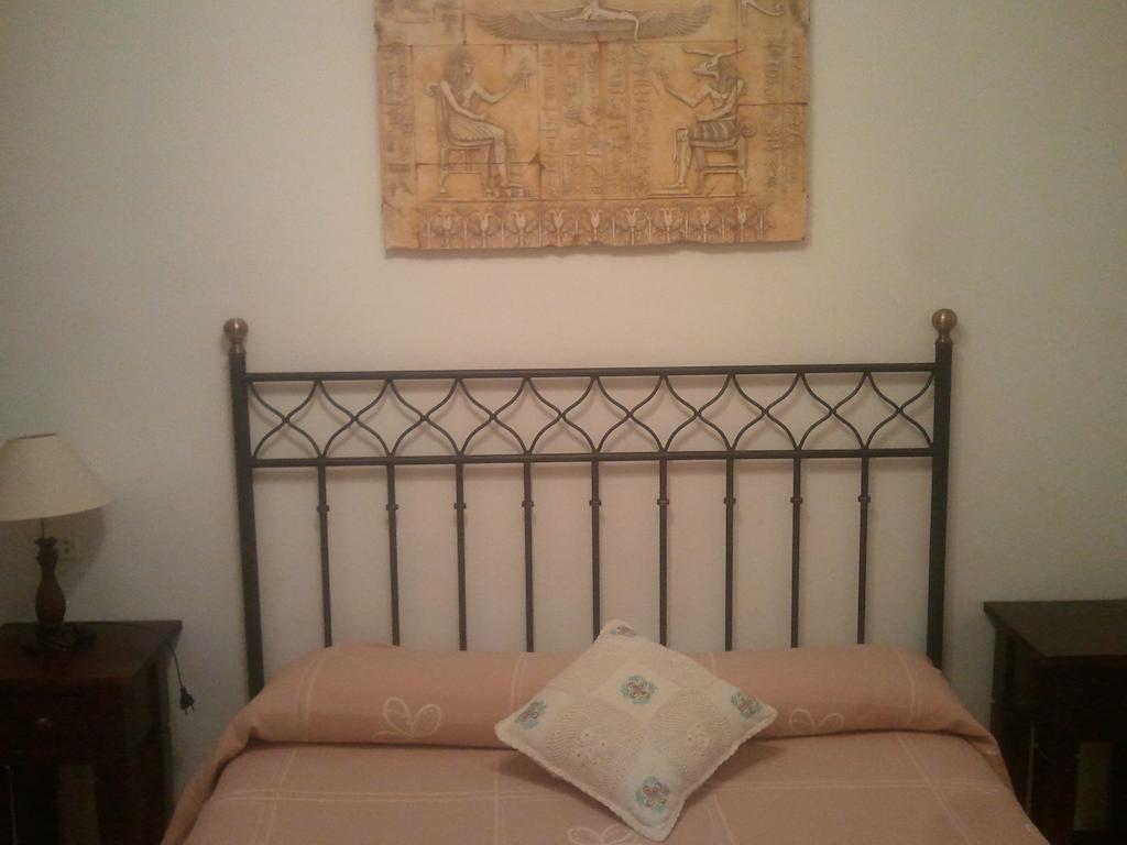 Hostal-Restaurante Fogon De Gredos Guisando Δωμάτιο φωτογραφία