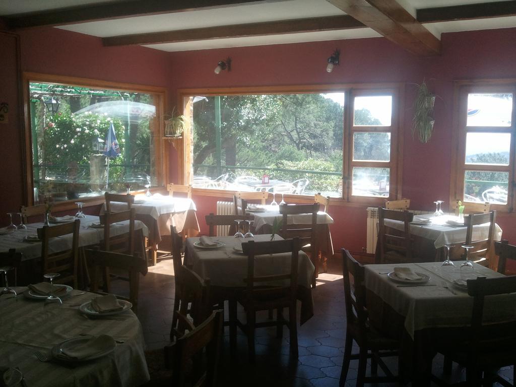Hostal-Restaurante Fogon De Gredos Guisando Εξωτερικό φωτογραφία