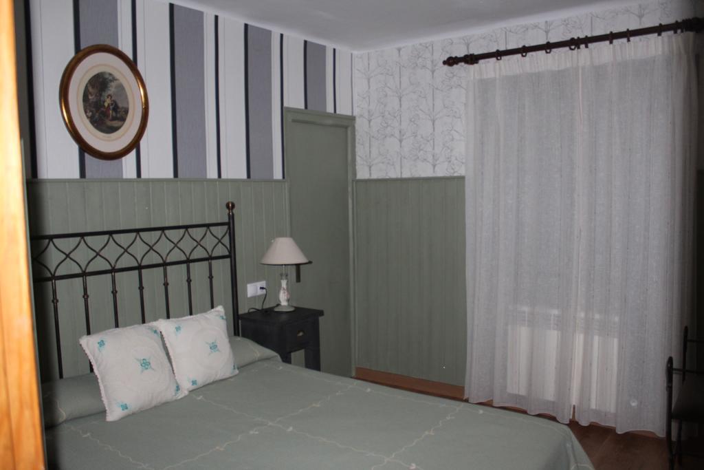 Hostal-Restaurante Fogon De Gredos Guisando Εξωτερικό φωτογραφία