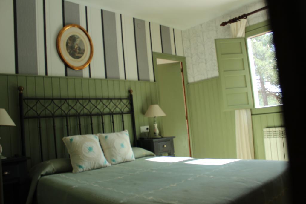 Hostal-Restaurante Fogon De Gredos Guisando Εξωτερικό φωτογραφία