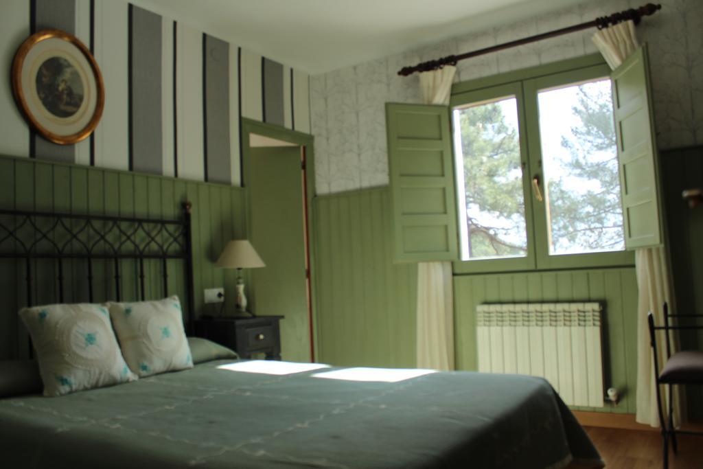 Hostal-Restaurante Fogon De Gredos Guisando Εξωτερικό φωτογραφία